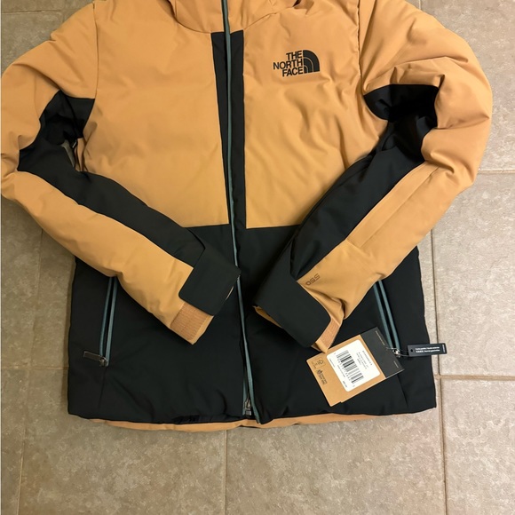 The north face ski jacket small - Picture 2 of 6